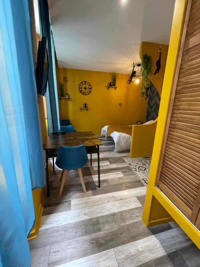 Jungle Room Romans-sur-Isère Eksteriør bilde