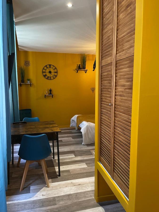 Jungle Room Romans-sur-Isère Eksteriør bilde