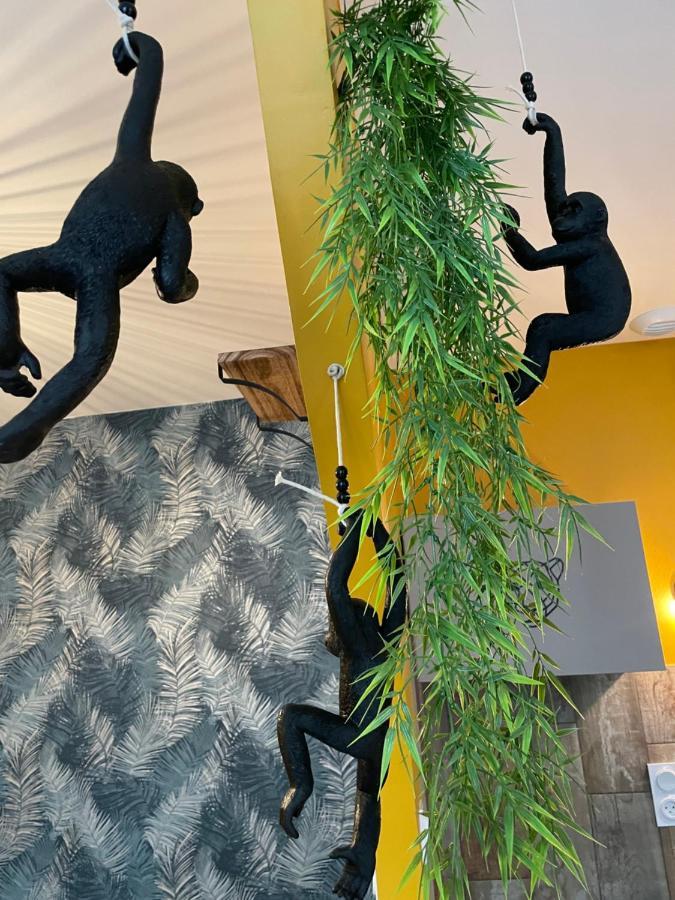 Jungle Room Romans-sur-Isère Eksteriør bilde